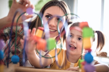 Les métiers de la petite enfance : le guide complet