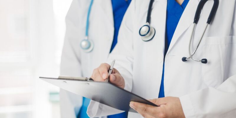 m�decins