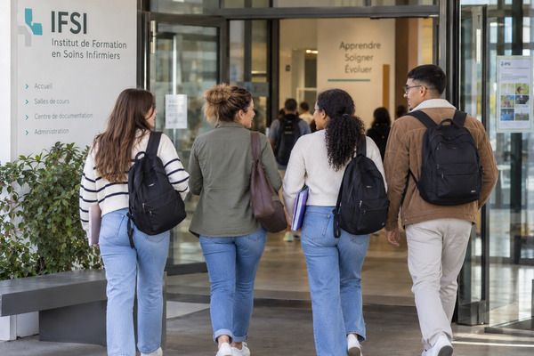 Étudiants entrant à l’IFSI